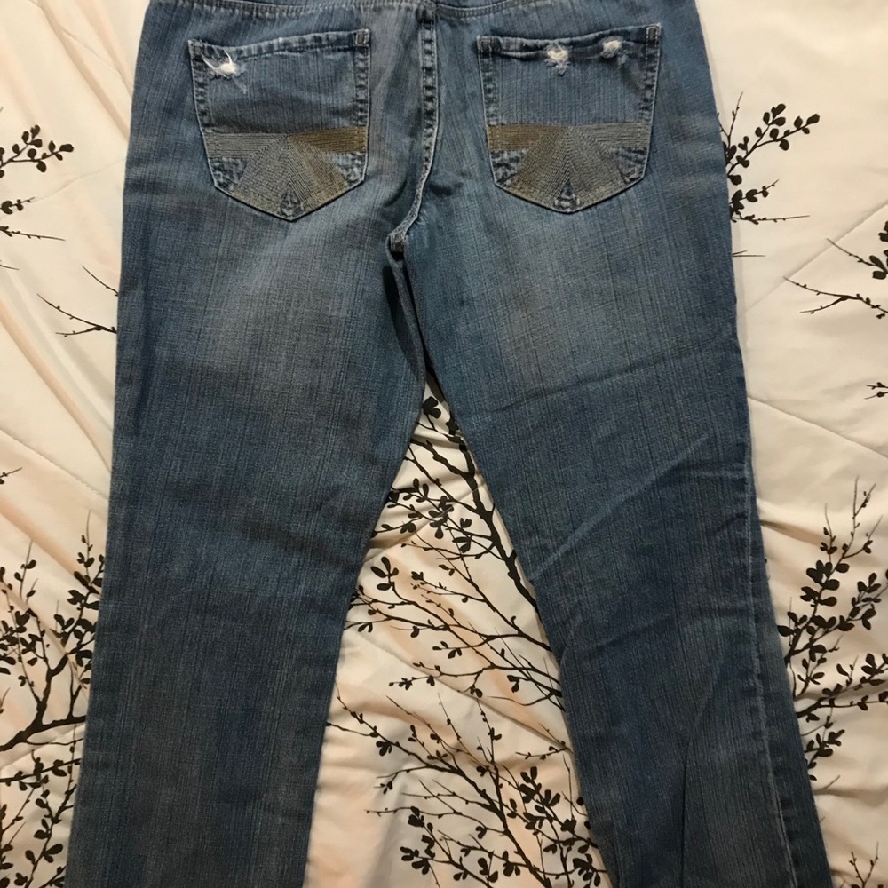Jeans - Picture 2 of 3